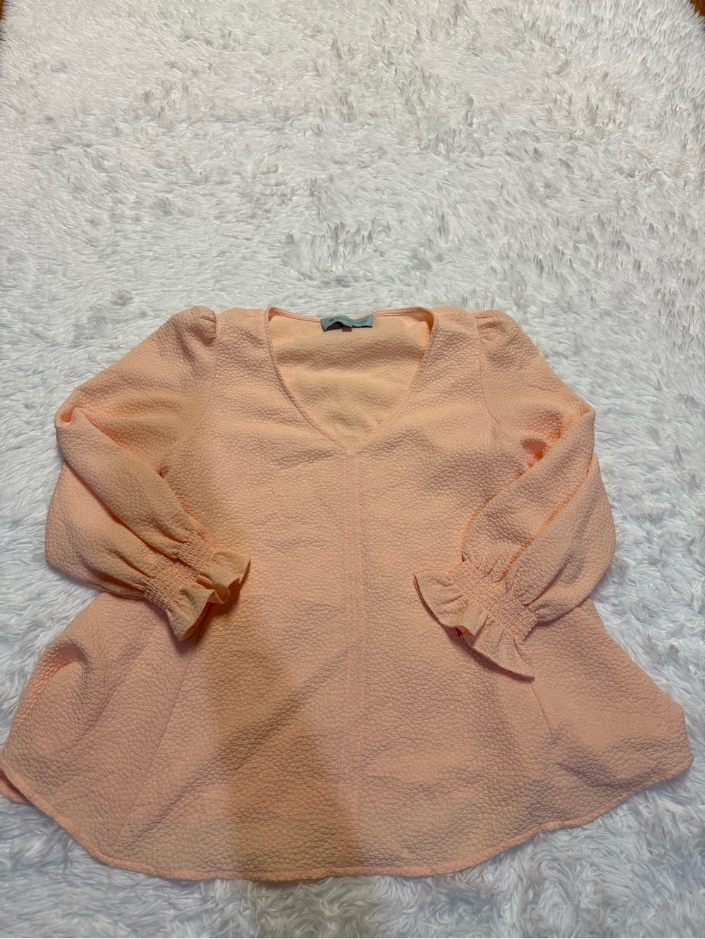 TUCKERNUCK Top